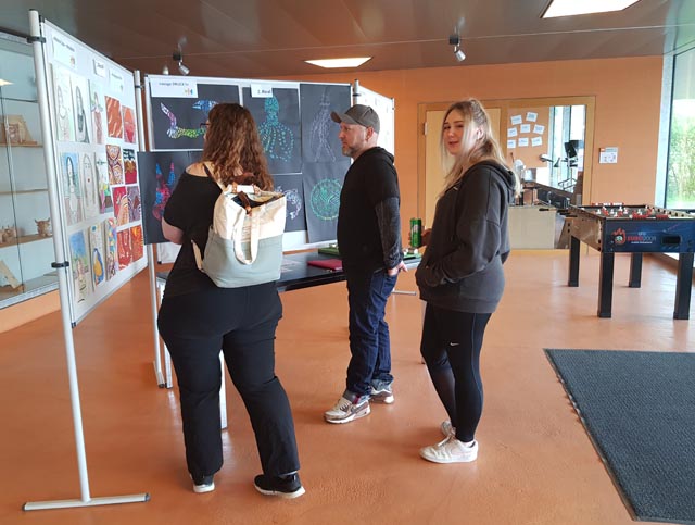 Ausstellung der Zeichen- und Werkarbeiten. Foto: zVg